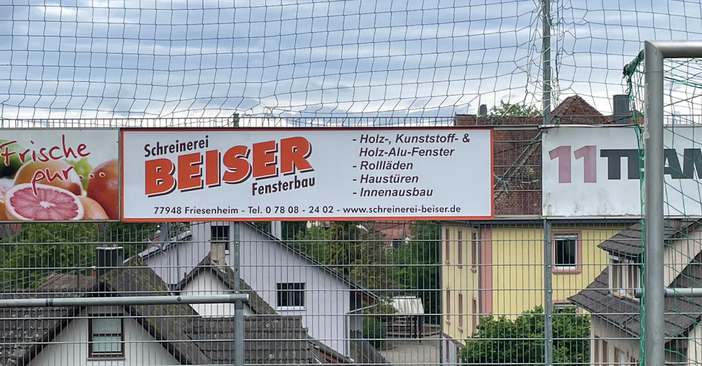 Bandenwerbung beim Sv Diersburg